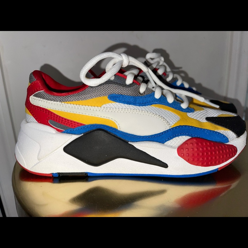 Puma Running Sneakers Youth size 6/ Women’s 8